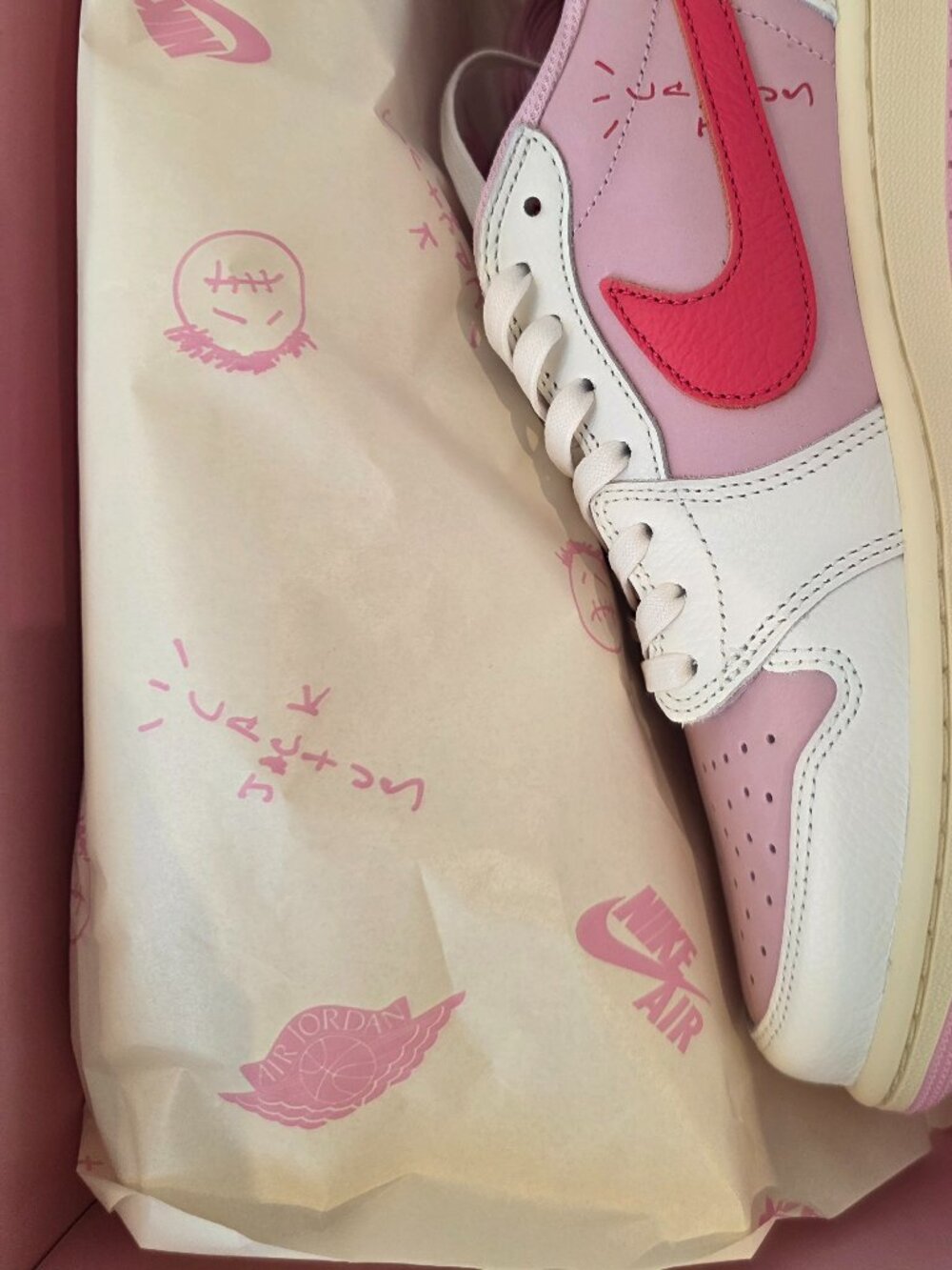 Air Jordan 1 Low x Travis Scott Shy Pink and Tropical Pink